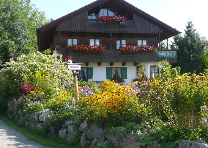 Landhaus Caesar - Hotel Garni